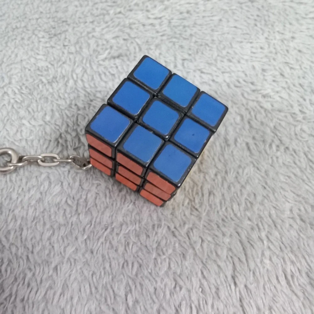 Rubiks Cube‎ Keychain Mini 3x3 Functional Puzzle Toy Retro Bag Charm Multicolor